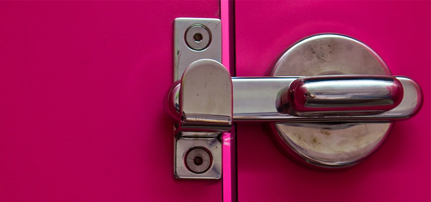 Childproof Gate Lock in Susanville, California